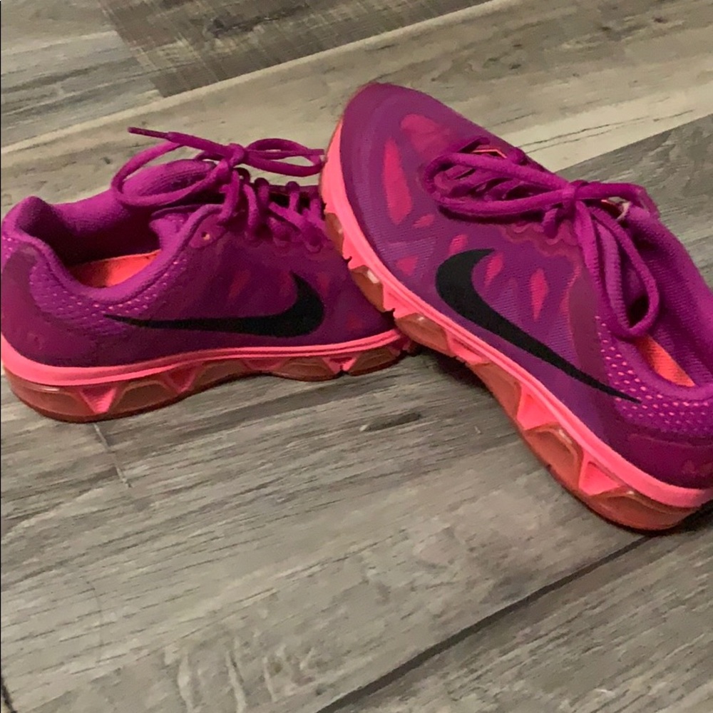 Nike shoes